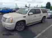 2008 Cadillac Escalade ESV с VIN 1GYFK66838R147564, выставлен на аукционе IAAI как лот 42555311 с пробегом 182 977 миль миль и . История ставок и продаж доступна на DreamBid. Изображение 2.