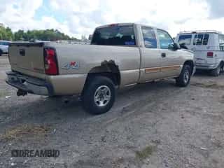 2004 Chevrolet Silverado 1500 Z71 z VIN 2GCEK19T941237177, wystawiony jako IAAI lot #43135489 z przebiegiem 168 824 mil mil oraz . Historia ofert i sprzedaży dostępna na DreamBid. Obrazek 4.