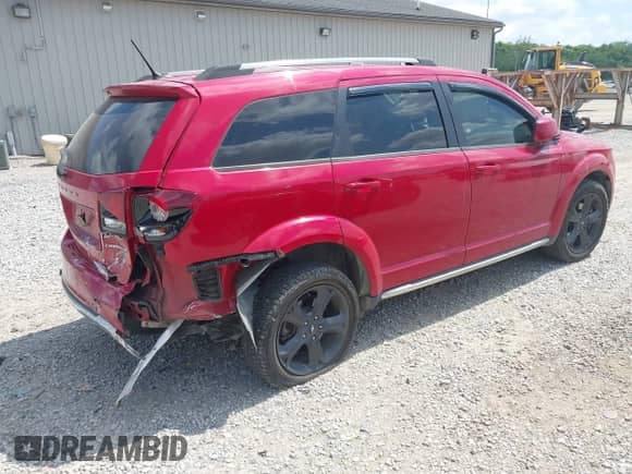 2018 Dodge Journey Crossroad with VIN 3C4PDCGG5JT408859, listed as a IAAI auction lot 43019419 with 109,645 mi miles and . Bid and sale history available at DreamBid. Image 4.
