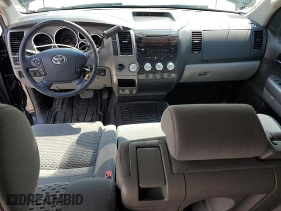 2013 Toyota Tundra с VIN 5TFDM5F16DX046142, выставлен на аукционе Copart как лот 70326055 с пробегом 91 552 миль миль и Списание • Salvage title. История ставок и продаж доступна на DreamBid. Изображение 8.