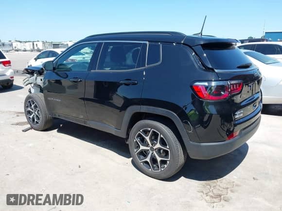 2025 Jeep Compass Limited with VIN 3C4NJDCN5ST501442, listed as a IAAI auction lot 42595950 with 667 mi miles and . Bid and sale history available at DreamBid. Image 3.
