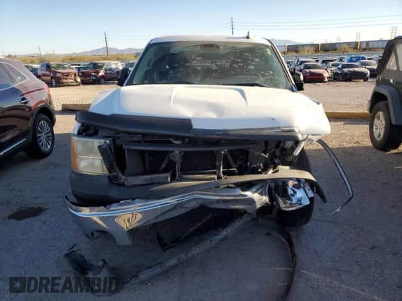 2008 GMC Sierra 1500 Work Truck z VIN 1GTEC19X98Z221753, wystawiony jako Copart lot #43837275 z przebiegiem 80 147 mil mil oraz Szkoda całkowita • Salvage title. Historia ofert i sprzedaży dostępna na DreamBid. Obrazek 5.