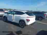 2025 Hyundai Kona N Line S z VIN KM8HBCA37SU232951, wystawiony jako IAAI lot #42907314 z przebiegiem 1 268 mil mil oraz . Historia ofert i sprzedaży dostępna na DreamBid. Obrazek 3.