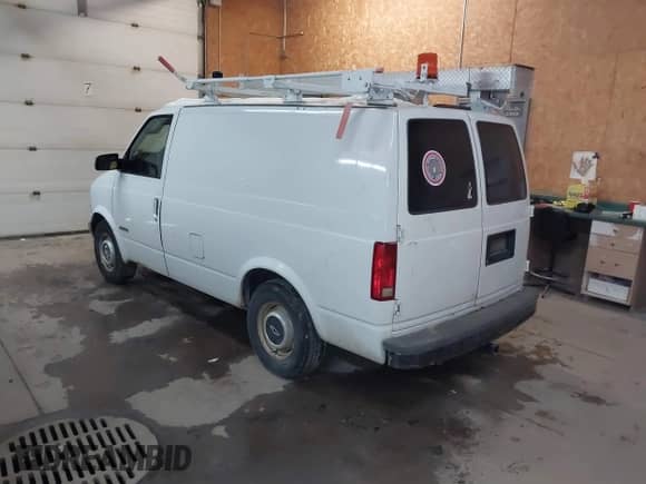 1995 Chevrolet Astro Cargo с VIN 1GCDM19W5SB182028, выставлен на аукционе IAAI как лот 41493920 с пробегом 95 022 миль миль и . История ставок и продаж доступна на DreamBid. Изображение 3.