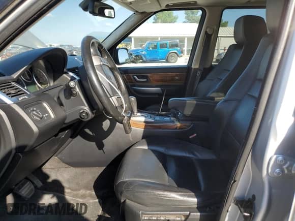 2009 Land Rover Range Rover Sport SC with VIN SALSH23419A189849, listed as a Copart auction lot 85573535 with 174,849 mi miles and Salvage title. Bid and sale history available at DreamBid. Image 7.