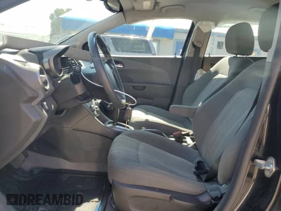 2015 Chevrolet Sonic LT with VIN 1G1JC6SH1F4135287, listed as a Copart auction lot 81600535 with 114,277 mi miles and Salvage title. Bid and sale history available at DreamBid. Image 7.