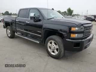 2016 Chevrolet Silverado 2500HD LTZ z VIN 1GC1KWE83GF199150, wystawiony jako Copart lot #60152305 z przebiegiem 148 704 mil mil oraz Szkoda całkowita • Salvage title. Historia ofert i sprzedaży dostępna na DreamBid. Obrazek 4.