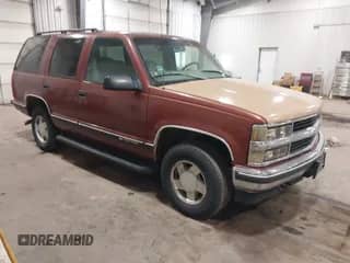 1998 Chevrolet Tahoe с VIN 1GNEK13RXWJ330934, выставлен на аукционе IAAI как лот 41431736 с пробегом 269 137 миль миль и . История ставок и продаж доступна на DreamBid. Изображение 1.