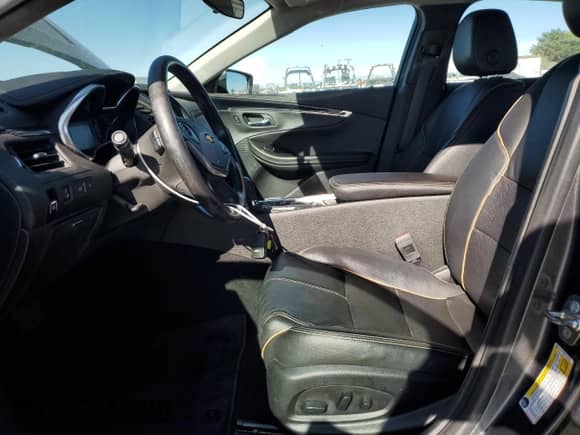 2019 Chevrolet Impala Premier с VIN 2G1105S39K9149842, выставлен на аукционе Copart как лот 80728285 с пробегом 77 113 миль миль и Списание • Salvage title. История ставок и продаж доступна на DreamBid. Изображение 7.