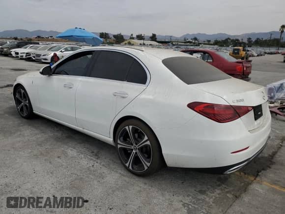 2022 Mercedes-Benz C 300 с VIN W1KAF4GBXNR063441, выставлен на аукционе Copart как лот 70868035 с пробегом 35 248 миль миль и Списание • Salvage title. История ставок и продаж доступна на DreamBid. Изображение 2.