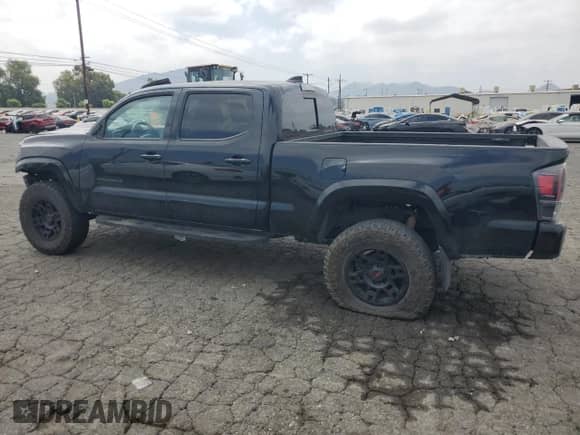 2021 Toyota Tacoma SR5 с VIN 3TMDZ5BNXMM116533, выставлен на аукционе Copart как лот 65466385 с пробегом 79 077 миль миль и Списание • Salvage title. История ставок и продаж доступна на DreamBid. Изображение 2.