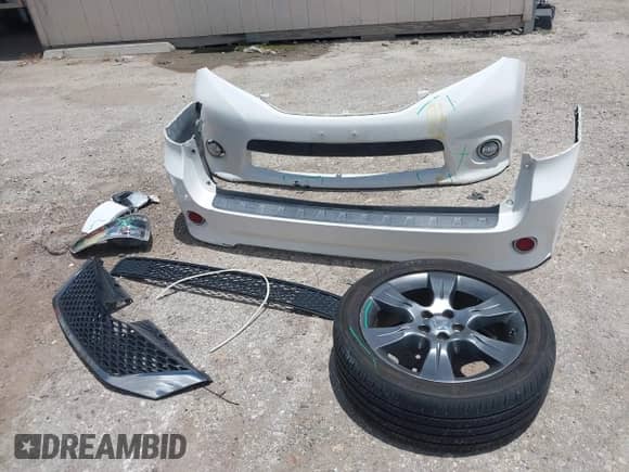 2015 Toyota Sienna SE with VIN 5TDXK3DC9FS669405, listed as a IAAI auction lot 42590910 with 82,127 mi miles and . Bid and sale history available at DreamBid. Image 12.