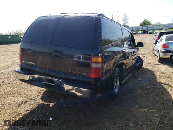 2000 Chevrolet Suburban LT z VIN 3GNEC16TXYG166447, wystawiony jako Copart lot #43292602 z przebiegiem 258 929 mil mil oraz Szkoda całkowita • Salvage title. Historia ofert i sprzedaży dostępna na DreamBid. Obrazek 4.