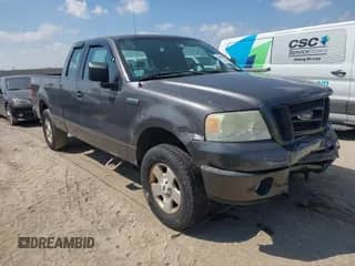 2006 Ford F-150 STX с VIN 1FTRX14W46KD80528, выставлен на аукционе IAAI как лот 43485639 с пробегом 218 005 миль миль и . История ставок и продаж доступна на DreamBid. Изображение 1.