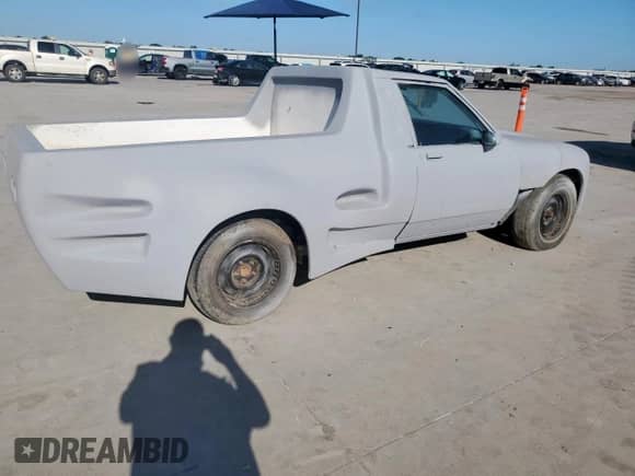 1988 Chevrolet Caprice с VIN 1G1BL51H0JR135955, выставлен на аукционе Copart как лот 62276385 с пробегом Не указан миль и Чистый • Clean title. История ставок и продаж доступна на DreamBid. Изображение 3.