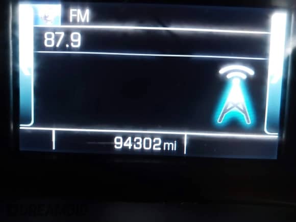 2020 Chevrolet Suburban LT z VIN 1GNSKHKC4LR304237, wystawiony jako IAAI lot #41179977 z przebiegiem 94 302 mil mil oraz . Historia ofert i sprzedaży dostępna na DreamBid. Obrazek 14.