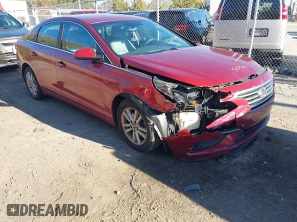 2016 Hyundai Sonata SE с VIN 5NPE24AF7GH369834, выставлен на аукционе IAAI как лот 43535538 с пробегом 202 553 миль миль и . История ставок и продаж доступна на DreamBid. Изображение 1.