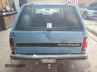 1985 Chevrolet Blazer z VIN 1G8CT18B0F0151262, wystawiony jako Copart lot #58596565 z przebiegiem 5 756 mil mil oraz Czysty tytuł • Clean title. Historia ofert i sprzedaży dostępna na DreamBid. Obrazek 6.