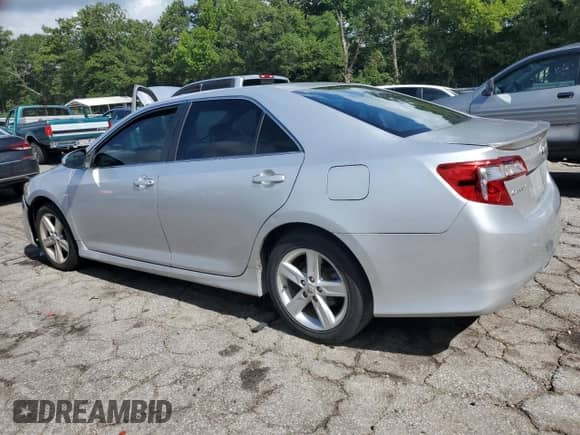 2014 Toyota Camry SE с VIN 4T1BF1FK3EU746900, выставлен на аукционе Copart как лот 65177555 с пробегом 110 136 миль миль и Списание • Salvage title. История ставок и продаж доступна на DreamBid. Изображение 2.