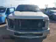 2019 Ford F-250 XL z VIN 1FD7W2A64KEF80365, wystawiony jako IAAI lot #42883066 z przebiegiem Nie podano mil oraz . Historia ofert i sprzedaży dostępna na DreamBid. Obrazek 11.