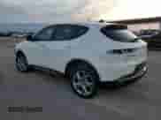 2024 Dodge Hornet R/T z VIN ZACPDFCWXR3A27419, wystawiony jako Copart lot #87380434 z przebiegiem 13 212 mil mil oraz Nie do naprawy • Non repairable. Historia ofert i sprzedaży dostępna na DreamBid. Obrazek 2.