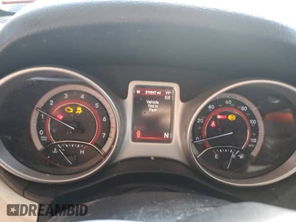 2013 Dodge Journey SXT with VIN 3C4PDCBB7DT608402, listed as a Copart auction lot 63580565 with 210,547 mi miles and Salvage title. Bid and sale history available at DreamBid. Image 9.