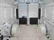 2025 Ram ProMaster Cargo Tradesman z VIN 3C6MRVHG7SE517898, wystawiony jako Copart lot #89656095 z przebiegiem 20 625 mil mil oraz Czysty tytuł • Clean title. Historia ofert i sprzedaży dostępna na DreamBid. Obrazek 10.