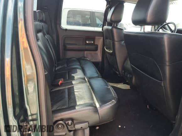 2007 Ford F-150 XLT с VIN 1FTPW12V47FB13243, выставлен на аукционе Copart как лот 70561455 с пробегом 157 148 миль миль и Списание • Salvage title. История ставок и продаж доступна на DreamBid. Изображение 10.