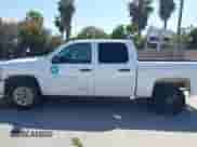 2012 Chevrolet Silverado 1500 LS z VIN 3GCPCREA5CG195542, wystawiony jako IAAI lot #42394304 z przebiegiem 246 628 mil mil oraz . Historia ofert i sprzedaży dostępna na DreamBid. Obrazek 15.