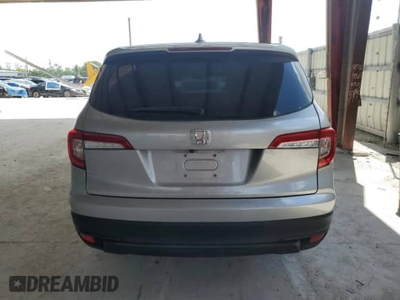 2019 Honda Pilot EX с VIN 5FNYF5H3XKB045688, выставлен на аукционе Copart как лот 70727465 с пробегом 67 354 миль миль и Списание • Salvage title. История ставок и продаж доступна на DreamBid. Изображение 6.