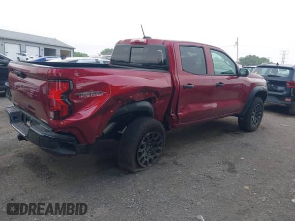 2024 Chevrolet Colorado 4WD Trail Boss с VIN 1GCPTEEK8R1294011, выставлен на аукционе IAAI как лот 42617523 с пробегом 3 448 миль миль и . История ставок и продаж доступна на DreamBid. Изображение 13.