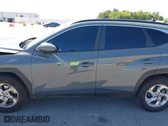 2024 Hyundai Tucson SEL z VIN 5NMJBCDE9RH296896, wystawiony jako IAAI lot #43125329 z przebiegiem 90 264 mil mil oraz . Historia ofert i sprzedaży dostępna na DreamBid. Obrazek 14.