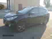 2014 Hyundai Tucson Walking Dead Edition z VIN KM8JUCAG1EU939644, wystawiony jako Copart lot #65899175 z przebiegiem 171 118 mil mil oraz Szkoda całkowita • Salvage title. Historia ofert i sprzedaży dostępna na DreamBid. Obrazek 1.