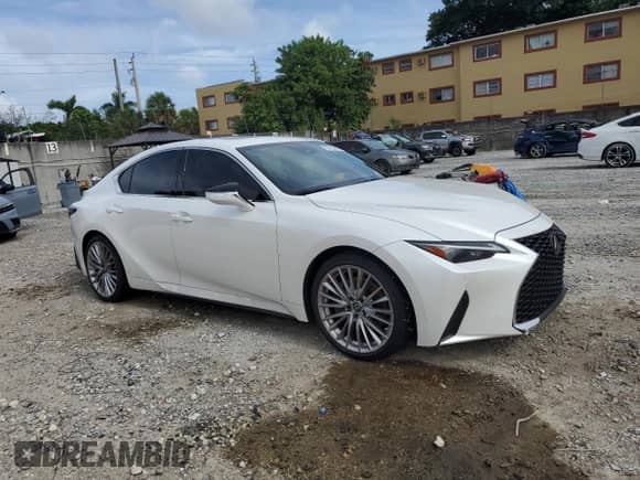 2022 Lexus IS 300 z VIN JTHDA1D27N5119978, wystawiony jako Copart lot #65100645 z przebiegiem 39 094 mil mil oraz Nie do naprawy • Non repairable. Historia ofert i sprzedaży dostępna na DreamBid. Obrazek 4.