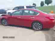 2016 Nissan Altima SR z VIN 1N4AL3AP8GC237567, wystawiony jako IAAI lot #42750324 z przebiegiem 177 402 mil mil oraz . Historia ofert i sprzedaży dostępna na DreamBid. Obrazek 18.