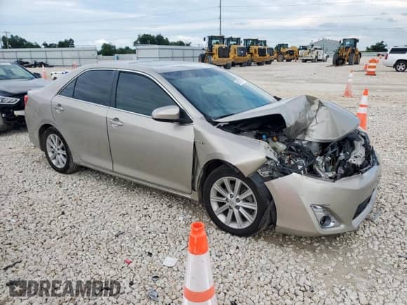 2013 Toyota Camry LE with VIN 4T1BD1FKXDU069056, listed as a Copart auction lot 70261715 with 170,259 mi miles and Salvage title. Bid and sale history available at DreamBid. Image 4.