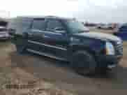 2013 Cadillac Escalade with VIN 1GYS4GEF2DR170214, listed as a Copart auction lot 81732785 with 190,073 mi miles and Clean title. Bid and sale history available at DreamBid. Image 4.