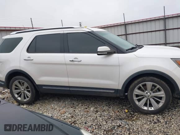 2018 Ford Explorer Limited z VIN 1FM5K7F82JGC69918, wystawiony jako IAAI lot #41427239 z przebiegiem 128 784 mil mil oraz . Historia ofert i sprzedaży dostępna na DreamBid. Obrazek 13.