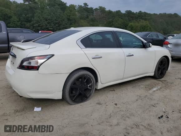 2014 Nissan Maxima SV z VIN 1N4AA5AP6EC462455, wystawiony jako Copart lot #83874345 z przebiegiem 140 572 mil mil oraz Szkoda całkowita • Salvage title. Historia ofert i sprzedaży dostępna na DreamBid. Obrazek 3.