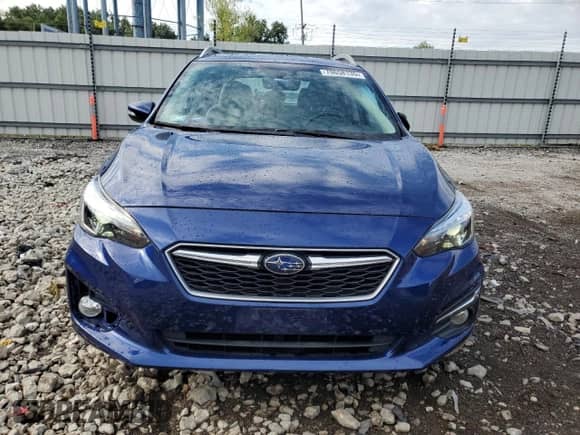 2018 Subaru Impreza Limited with VIN 4S3GTAU65J3713471, listed as a Copart auction lot 70658135 with 28,668 mi miles and Salvage title. Bid and sale history available at DreamBid. Image 5.