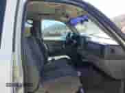 2005 Chevrolet Suburban LS с VIN 3GNEC16Z25G116559, выставлен на аукционе IAAI как лот 42832500 с пробегом 225 410 миль миль и . История ставок и продаж доступна на DreamBid. Изображение 5.