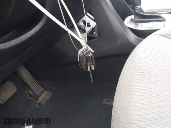 2015 Hyundai Santa Fe with VIN 5XYZTDLB6FG258772, listed as a IAAI auction lot 42634477 with 118,500 mi miles and . Bid and sale history available at DreamBid. Image 11.