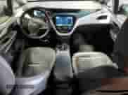 2018 Chevrolet Bolt EV Premier с VIN 1G1FX6S04J4108808, выставлен на аукционе Copart как лот 82117425 с пробегом 54 651 миль миль и Списание • Salvage title. История ставок и продаж доступна на DreamBid. Изображение 8.