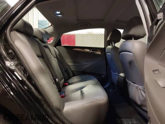 2015 Hyundai Sonata Limited с VIN KMHEC4A40FA122071, выставлен на аукционе IAAI как лот 42569040 с пробегом 135 081 миль миль и . История ставок и продаж доступна на DreamBid. Изображение 8.