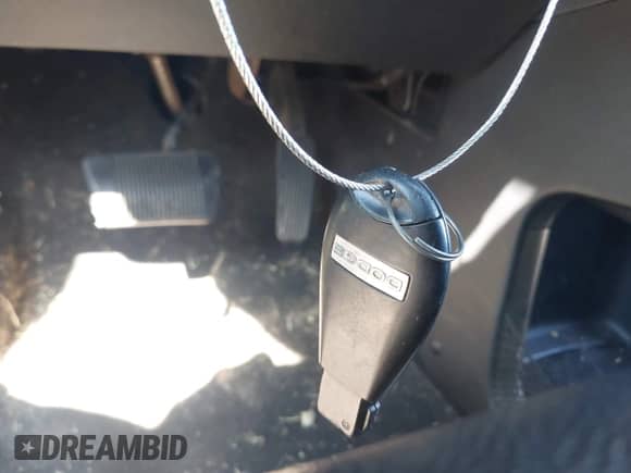 2014 Dodge Grand Caravan R/T with VIN 2C4RDGEG5ER311981, listed as a IAAI auction lot 43256916 with 121,413 mi miles and . Bid and sale history available at DreamBid. Image 11.