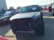 2022 Toyota Tacoma SR5 z VIN 3TMAZ5CN5NM195631, wystawiony jako IAAI lot #43172697 z przebiegiem 40 382 mil mil oraz . Historia ofert i sprzedaży dostępna na DreamBid. Obrazek 12.