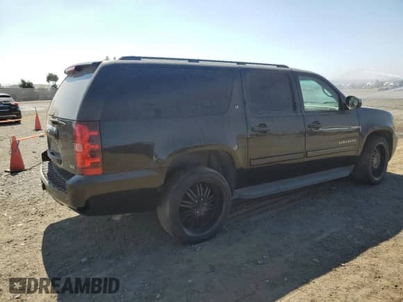 2010 Chevrolet Suburban LT with VIN 1GNUCJE03AR250327, listed as a Copart auction lot 73121334 with 147,909 mi miles and Salvage title. Bid and sale history available at DreamBid. Image 3.