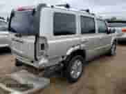 2007 Jeep Commander Limited z VIN 1J8HG58267C623478, wystawiony jako Copart lot #72566894 z przebiegiem 136 996 mil mil oraz Szkoda całkowita • Salvage title. Historia ofert i sprzedaży dostępna na DreamBid. Obrazek 3.