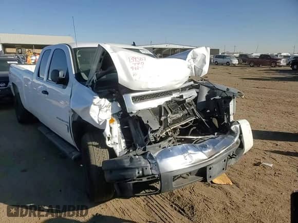 2008 Chevrolet Silverado 1500 1LT с VIN 1GCEK19J68E207542, выставлен на аукционе Copart как лот 83440554 с пробегом Не указан миль и На запчасти • Non repairable. История ставок и продаж доступна на DreamBid. Изображение 10.