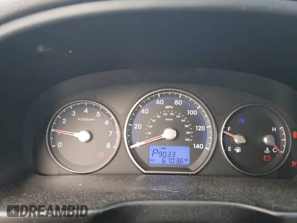 2010 Hyundai Santa Fe GLS z VIN 5NMSG3AB9AH339833, wystawiony jako Copart lot #69039345 z przebiegiem 67 036 mil mil oraz Szkoda całkowita • Salvage title. Historia ofert i sprzedaży dostępna na DreamBid. Obrazek 9.